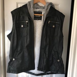 Black/gray pleather vest